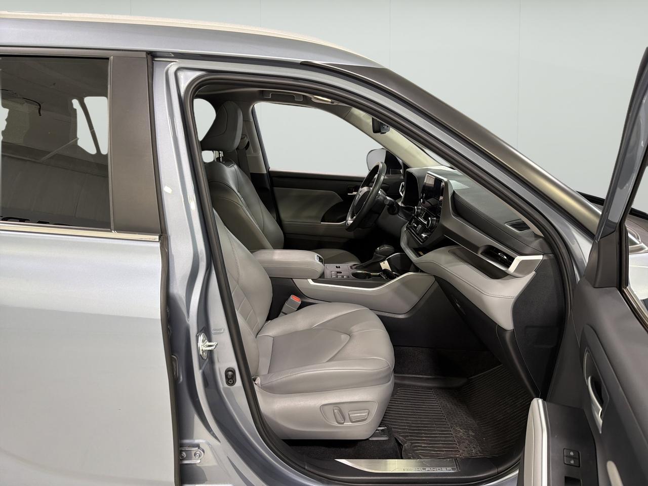 2024 Toyota Highlander LE San Antonio TX