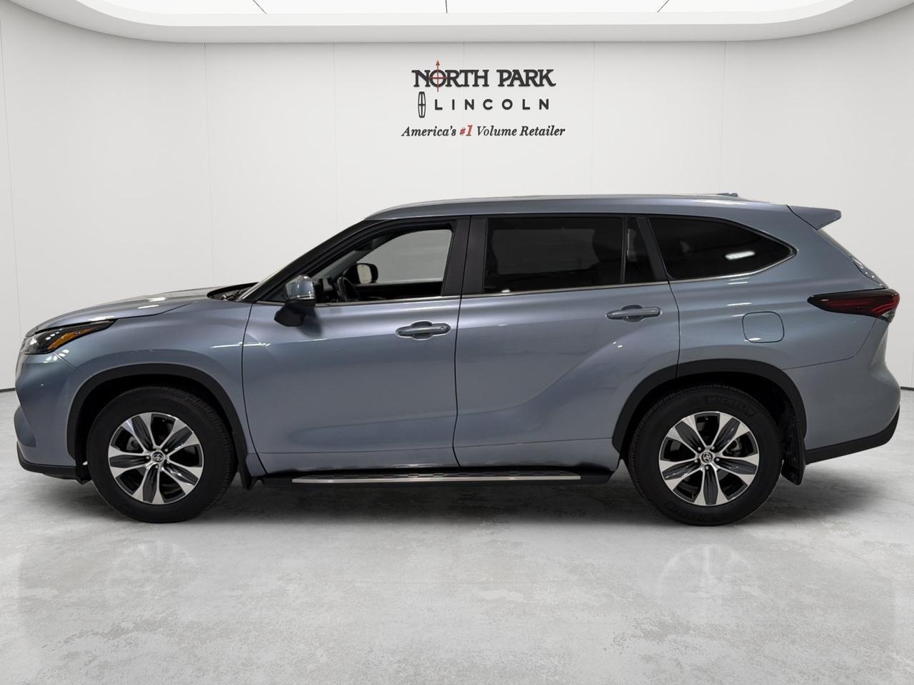 2024 Toyota Highlander LE San Antonio TX