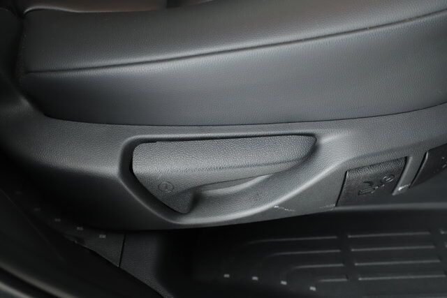 2024 Toyota Highlander LE New Braunfels TX