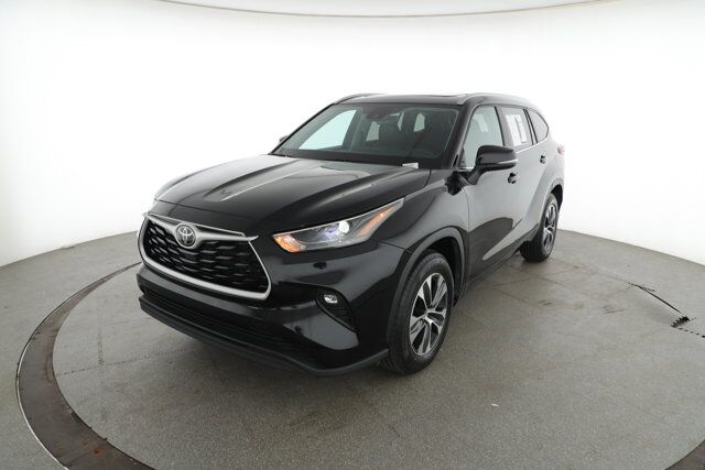 2024 Toyota Highlander LE New Braunfels TX