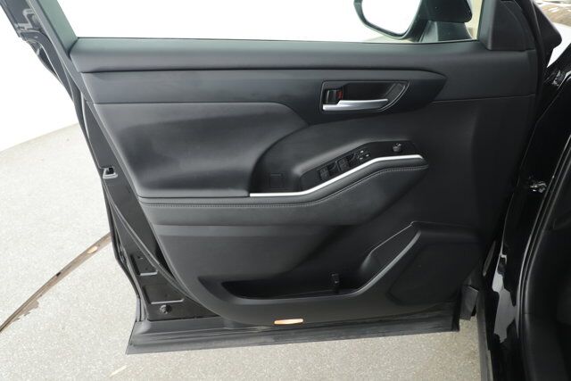 2024 Toyota Highlander LE New Braunfels TX