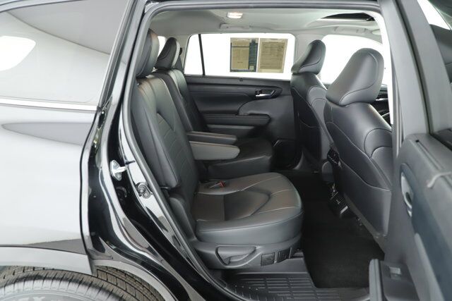 2024 Toyota Highlander LE New Braunfels TX