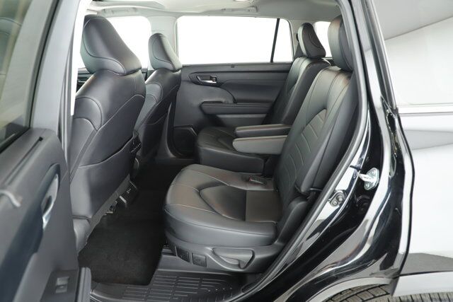 2024 Toyota Highlander LE New Braunfels TX