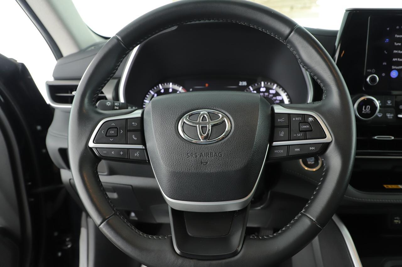2024 Toyota Highlander LE New Braunfels TX