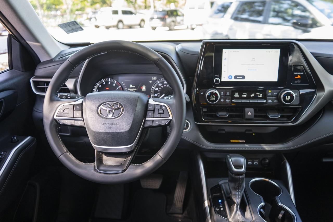 2024 Toyota Highlander LE San Antonio TX