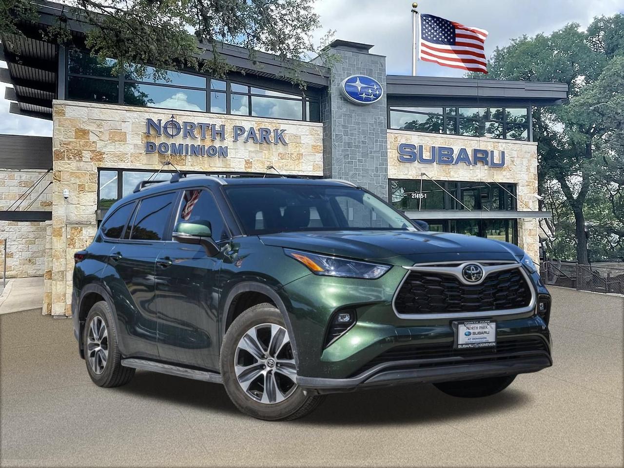 2024 Toyota Highlander LE
