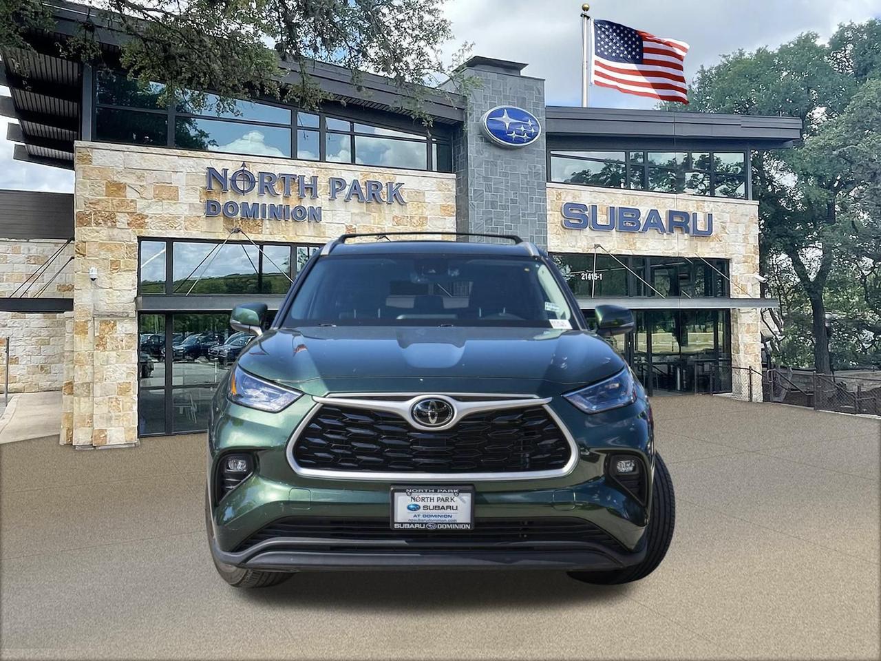 2024 Toyota Highlander LE