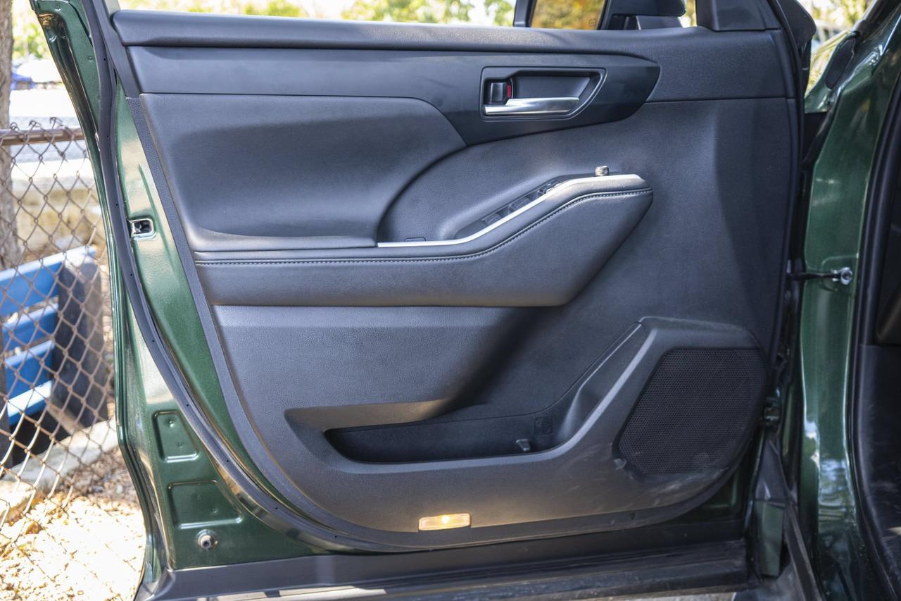 2024 Toyota Highlander LE San Antonio TX