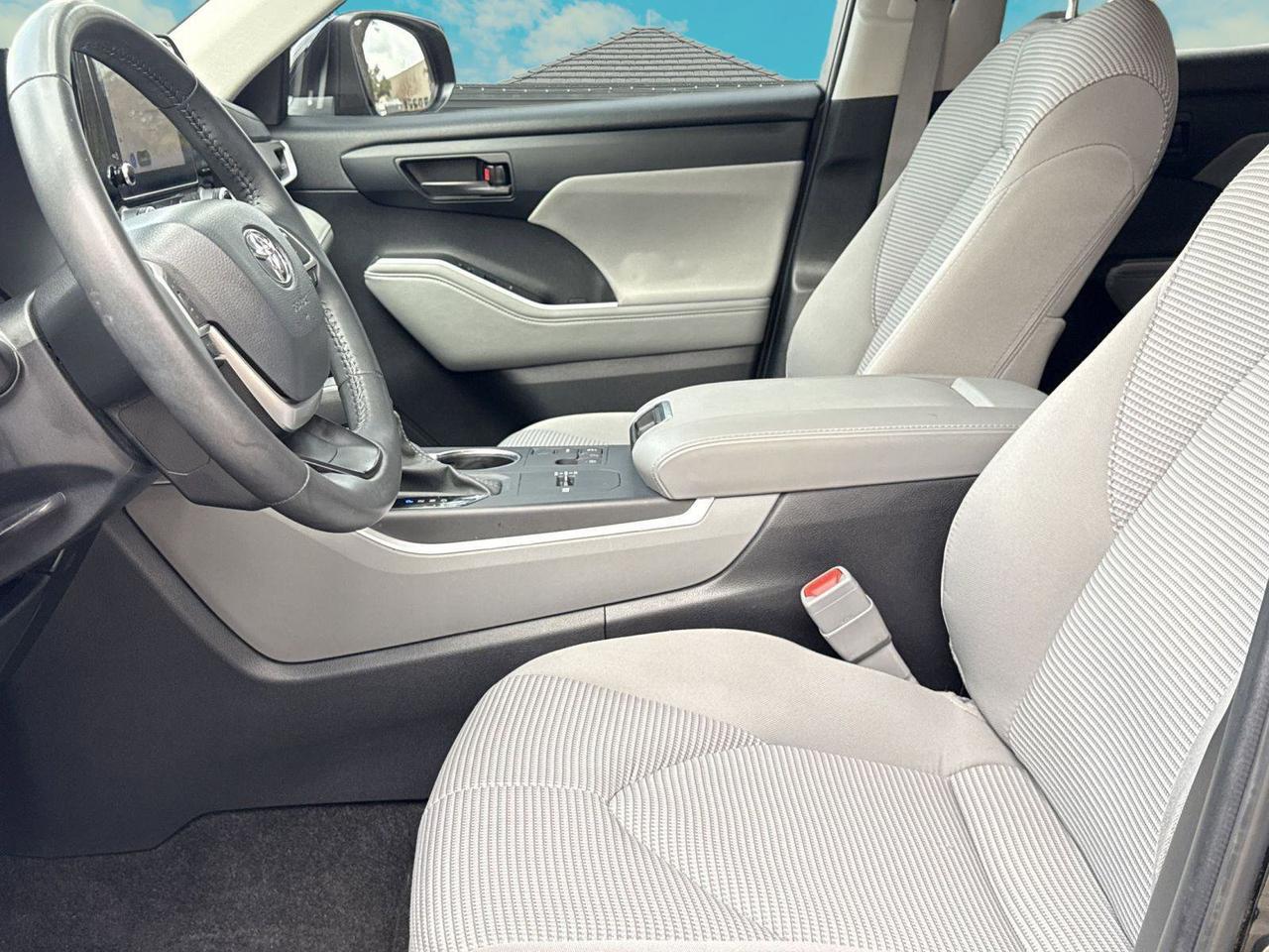 2024 Toyota Highlander LE San Antonio TX