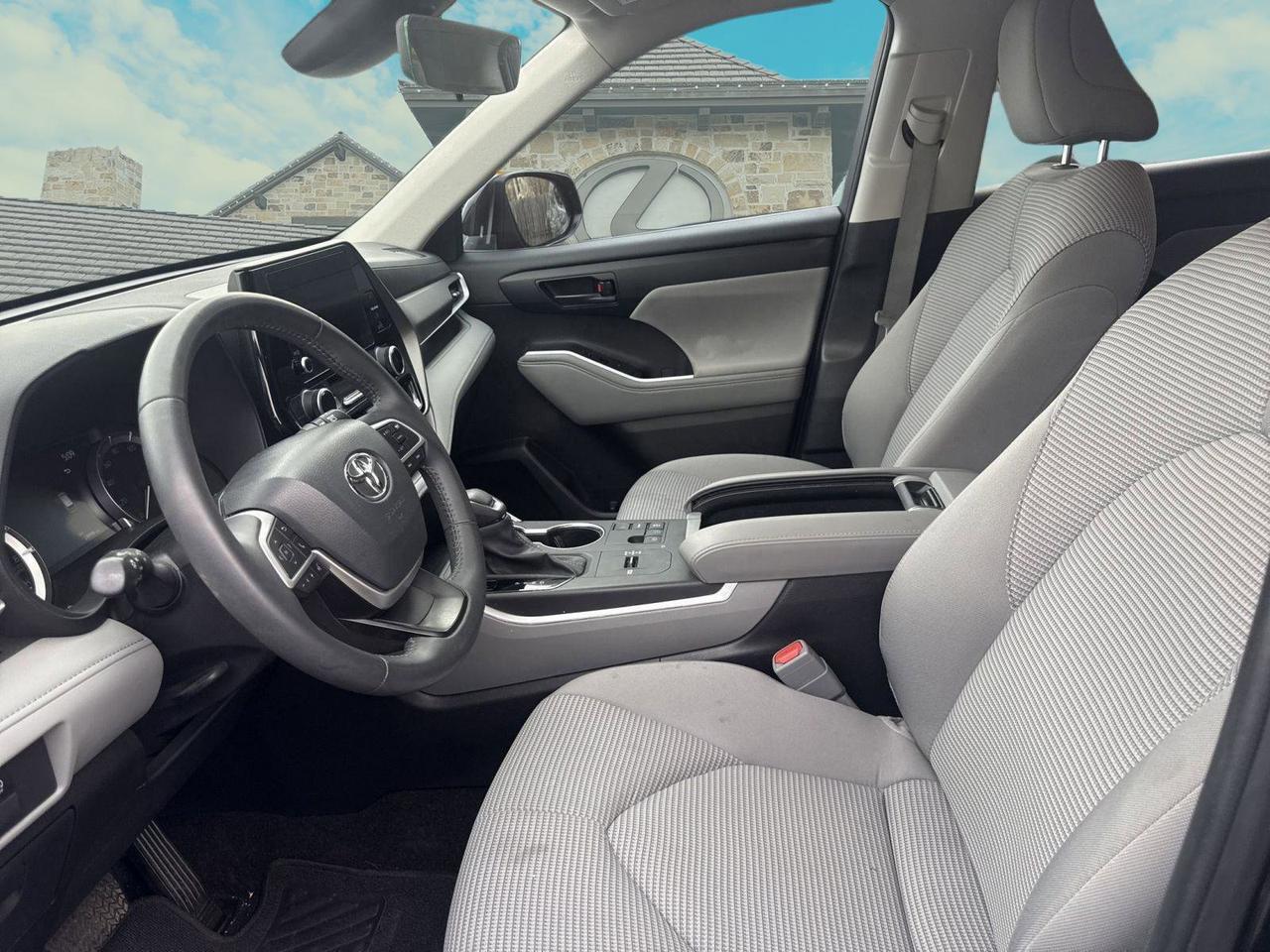 2024 Toyota Highlander LE San Antonio TX