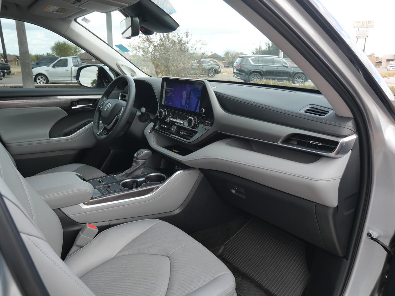 2024 Toyota Highlander LE San Juan TX