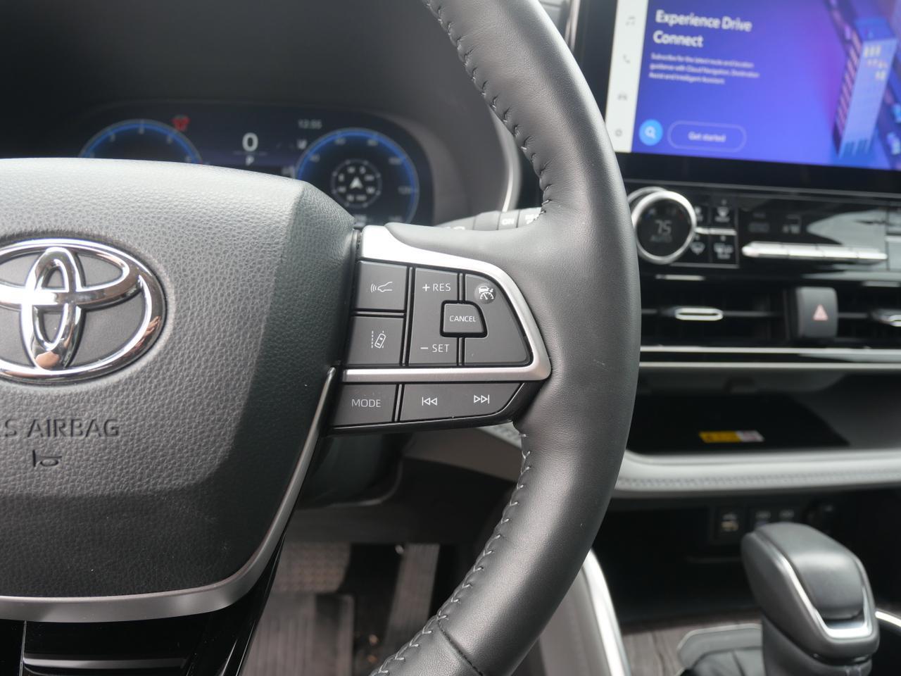 2024 Toyota Highlander LE San Juan TX