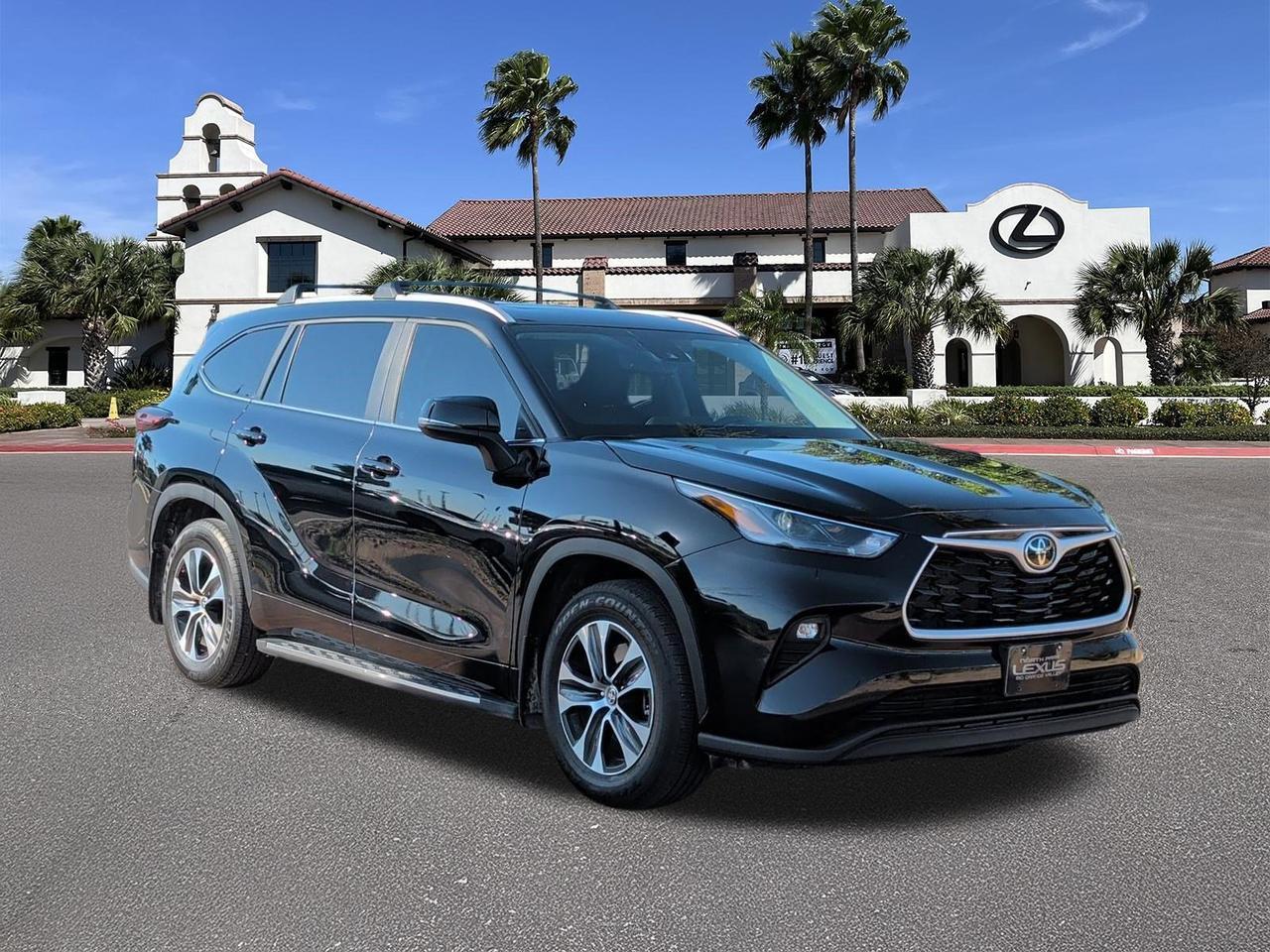 2024 Toyota Highlander LE