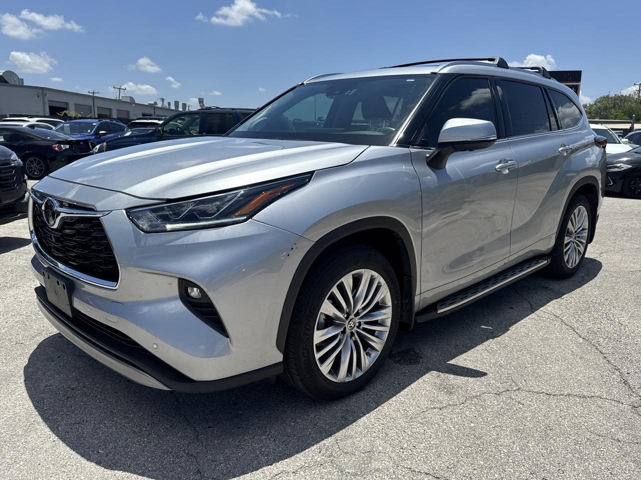 2024 Toyota Highlander LE San Antonio TX