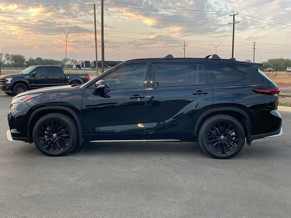 2024 Toyota Highlander LE San Antonio TX