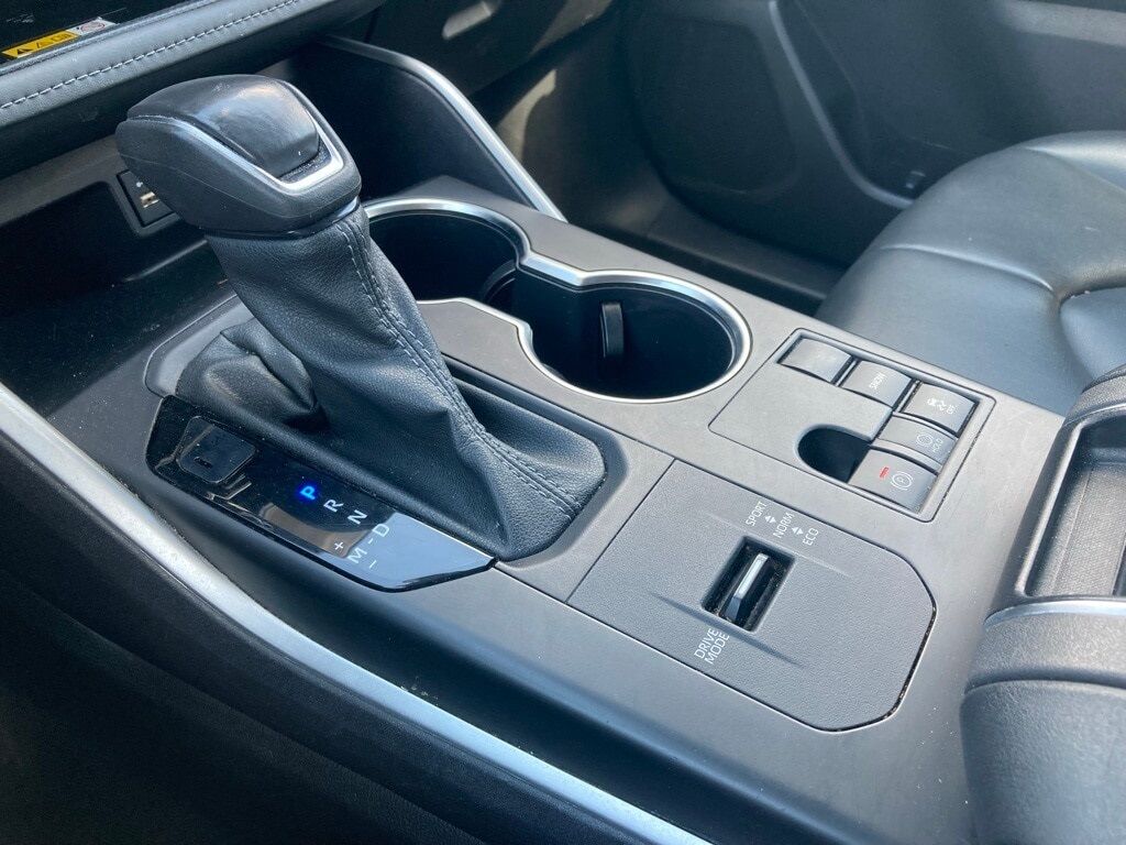 2024 Toyota Highlander LE San Antonio TX
