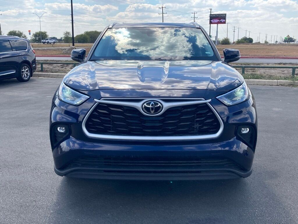 2024 Toyota Highlander LE San Antonio TX