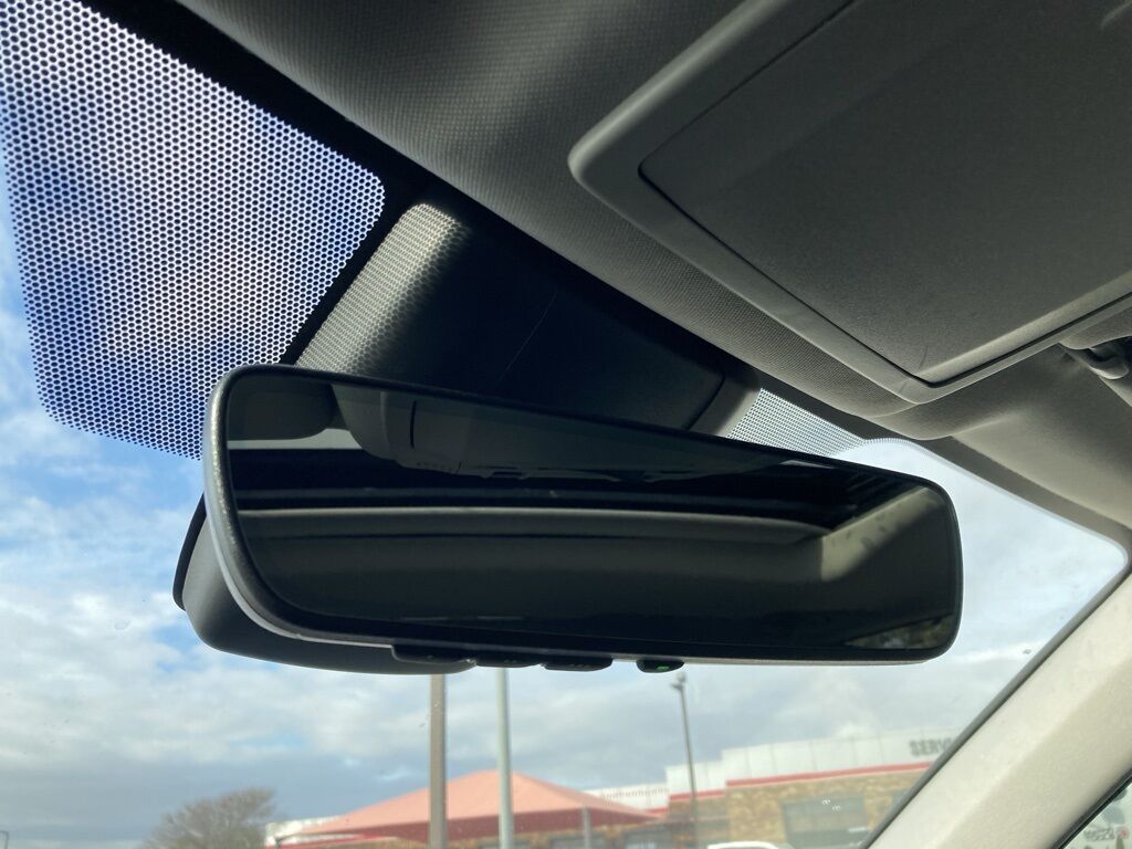 2024 Toyota Highlander LE San Antonio TX