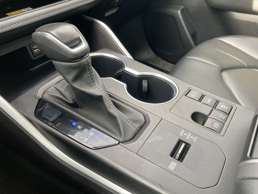 2024 Toyota Highlander LE San Antonio TX