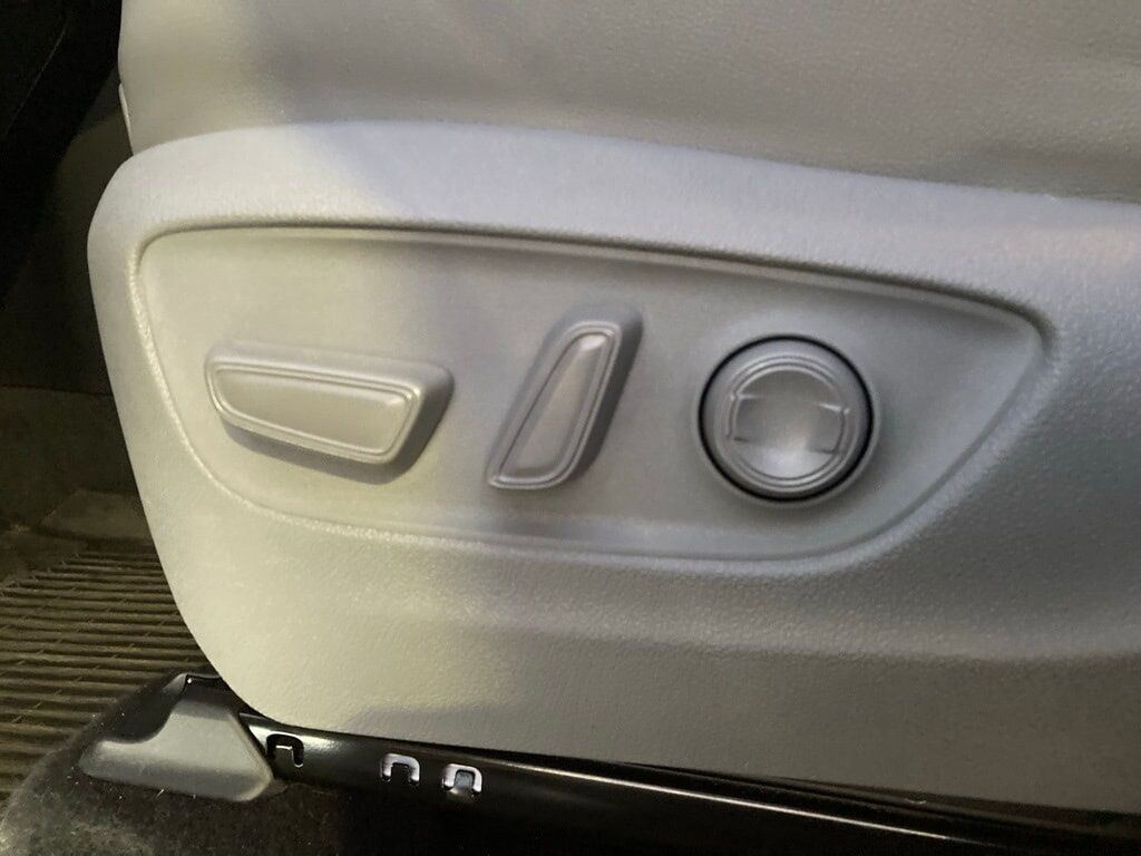 2024 Toyota Highlander LE San Antonio TX