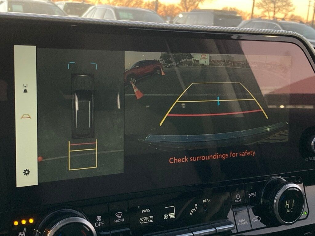 2024 Toyota Highlander LE San Antonio TX