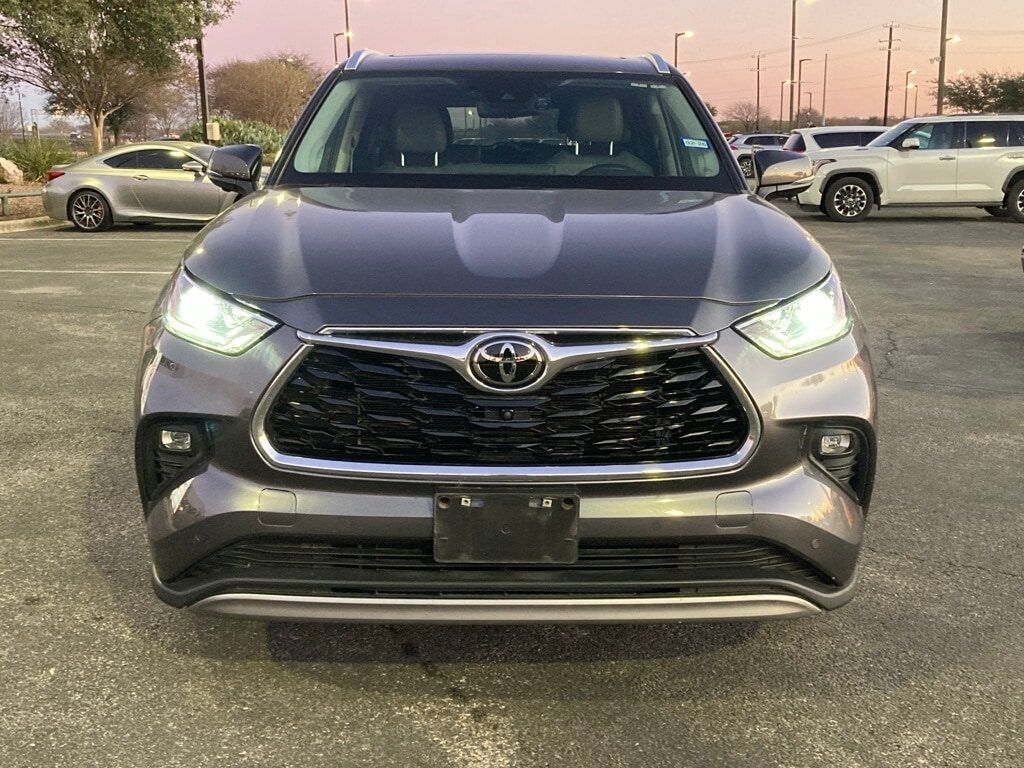 2024 Toyota Highlander LE San Antonio TX