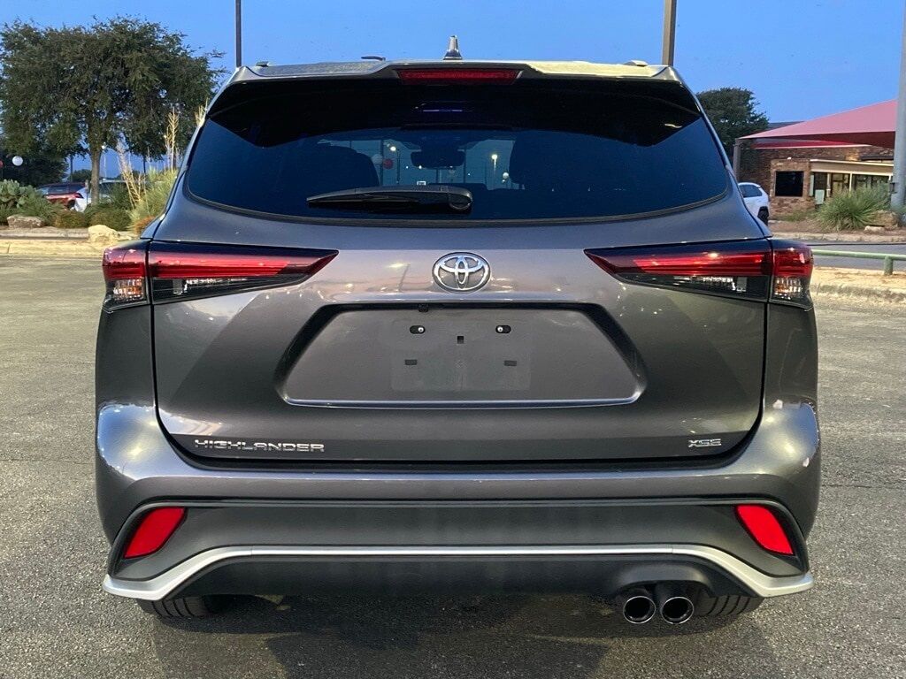 2024 Toyota Highlander LE San Antonio TX