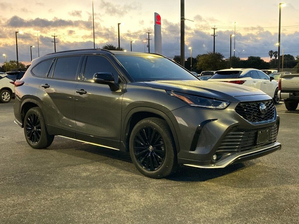 2024 Toyota Highlander LE San Antonio TX