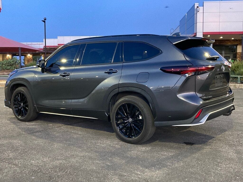 2024 Toyota Highlander LE San Antonio TX