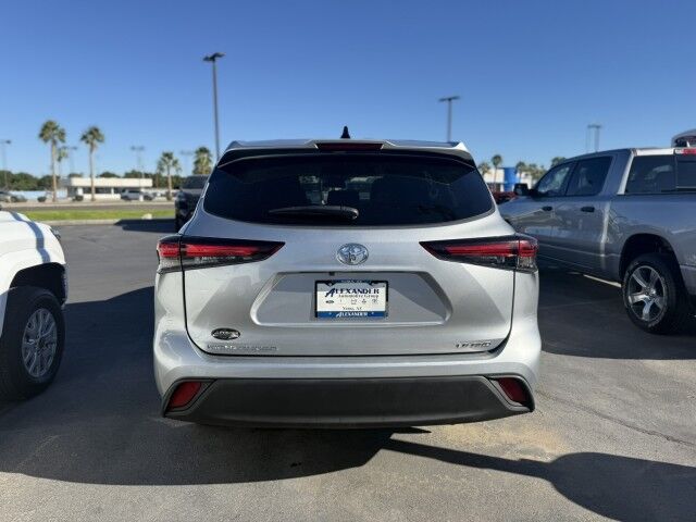 2024 Toyota Highlander LE Yuma AZ