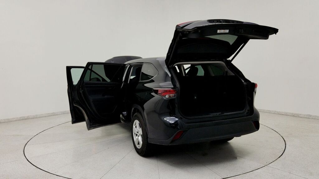 2024 Toyota Highlander LE Laurel MD