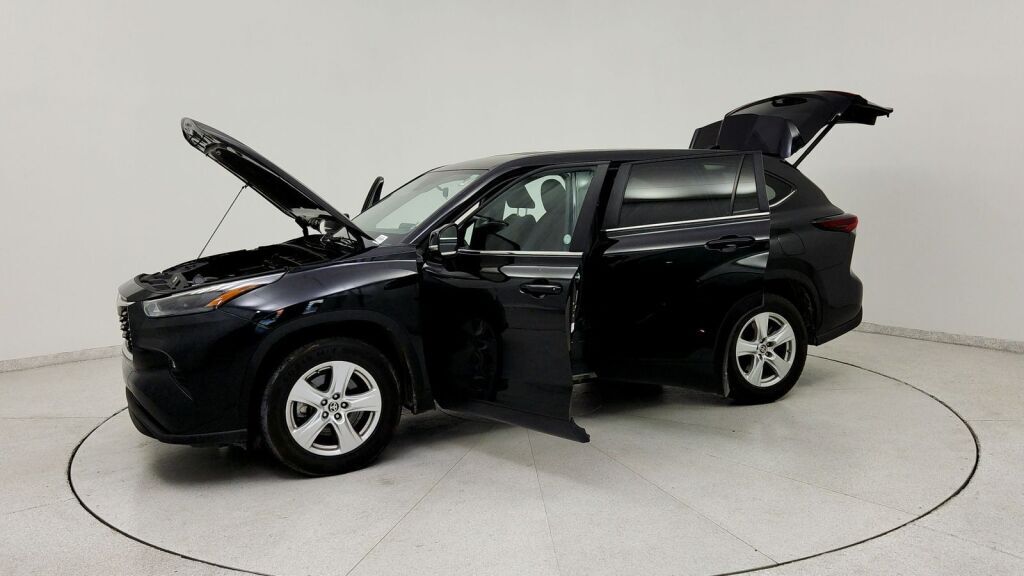 2024 Toyota Highlander LE Laurel MD