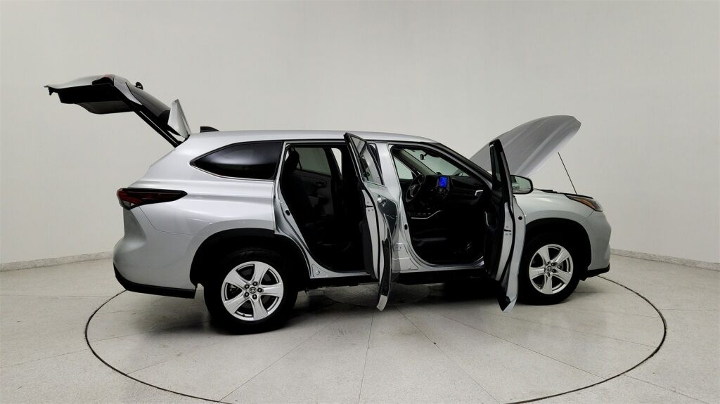 2024 Toyota Highlander LE Laurel MD