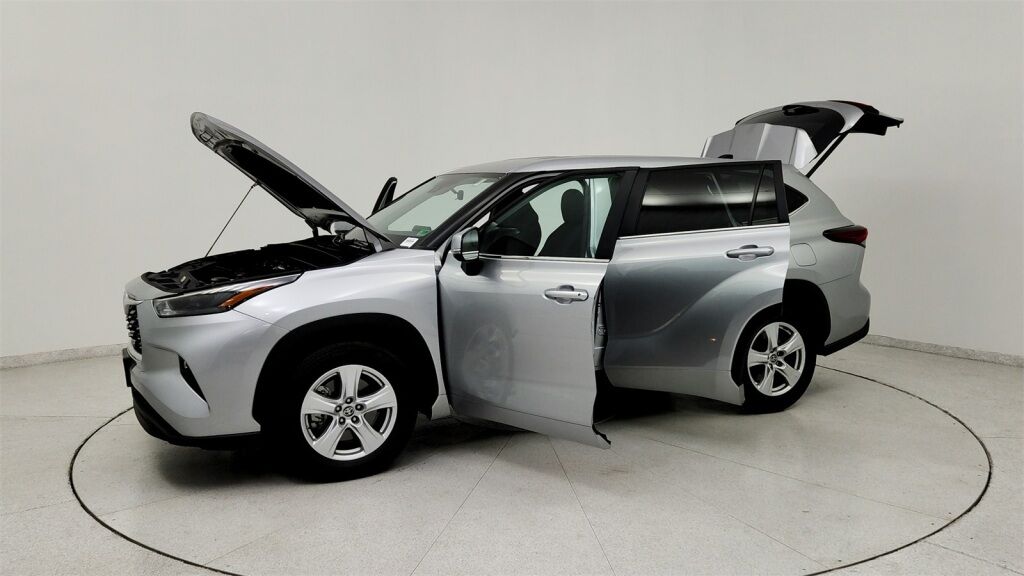 2024 Toyota Highlander LE Laurel MD