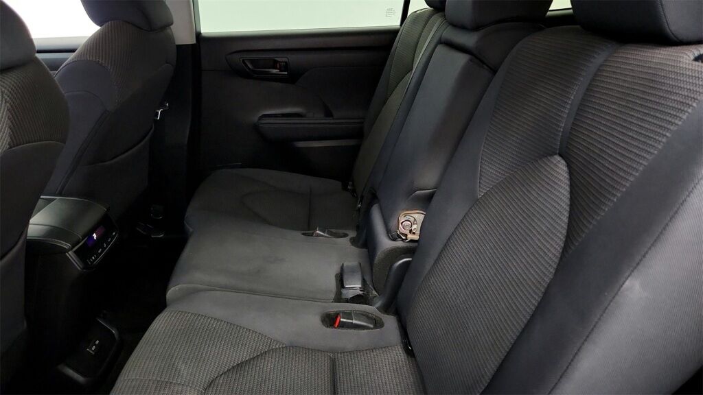 2024 Toyota Highlander LE Laurel MD