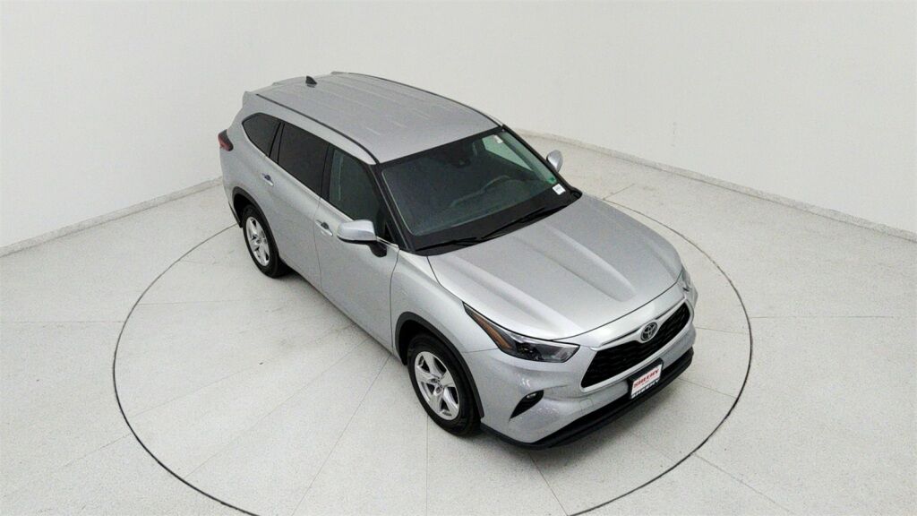 2024 Toyota Highlander LE Laurel MD