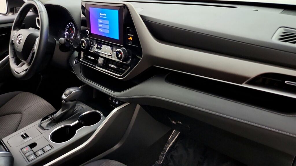 2024 Toyota Highlander LE Laurel MD