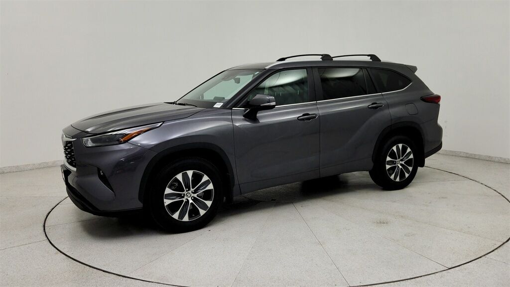 2024 Toyota Highlander LE Laurel MD