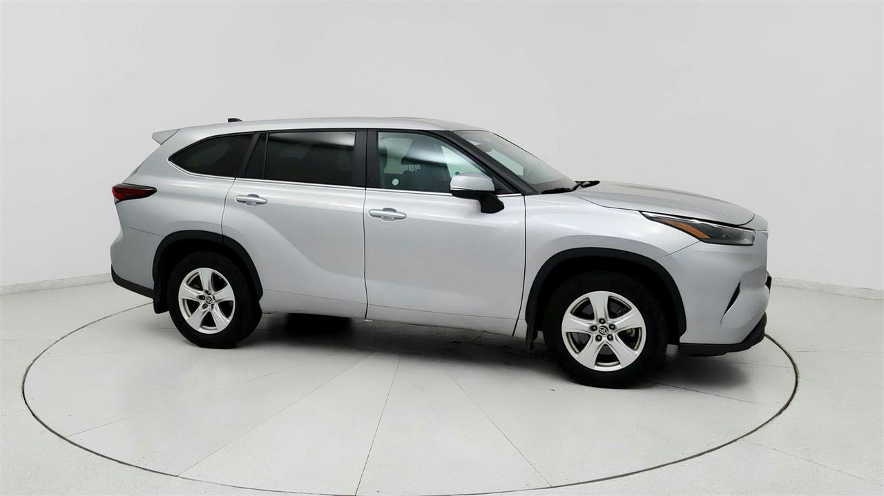 2024 Toyota Highlander LE Fredericksburg VA