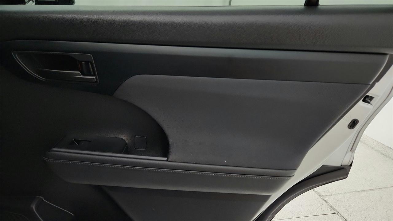 2024 Toyota Highlander LE Fredericksburg VA