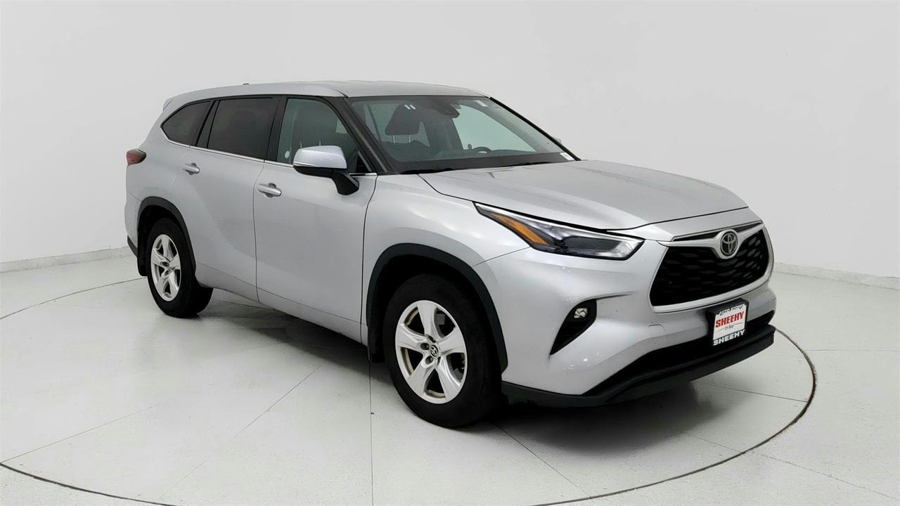 2024 Toyota Highlander LE