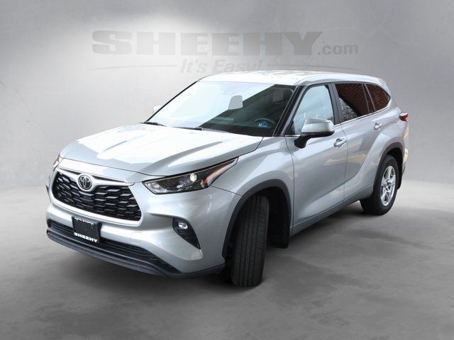 2024 Toyota Highlander LE Fredericksburg VA