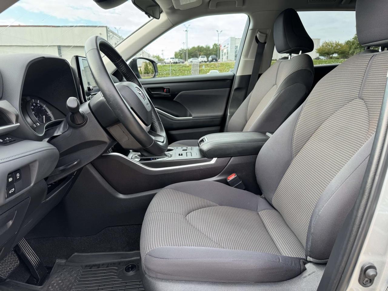 2024 Toyota Highlander LE Fredericksburg VA