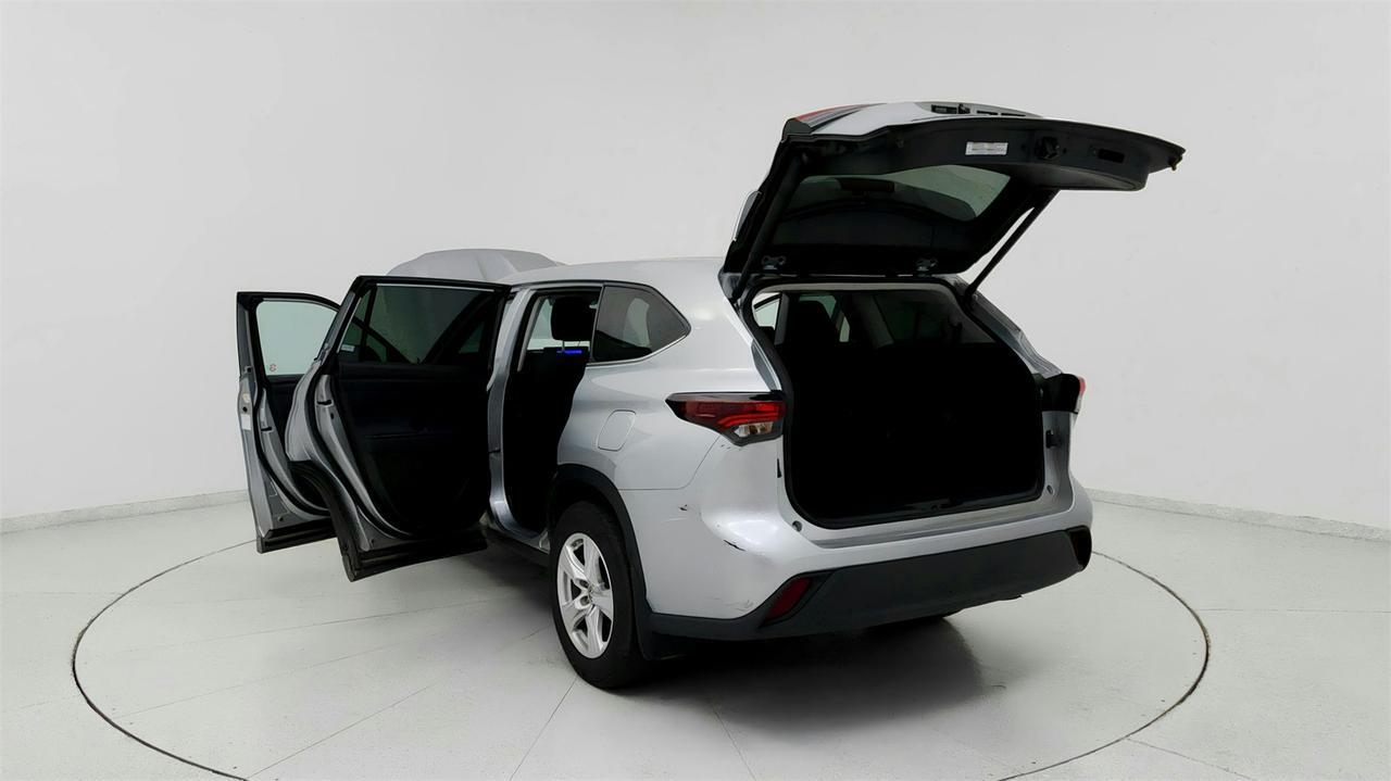 2024 Toyota Highlander LE Fredericksburg VA