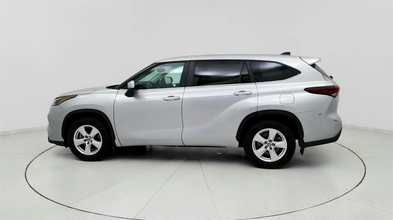 2024 Toyota Highlander LE Fredericksburg VA