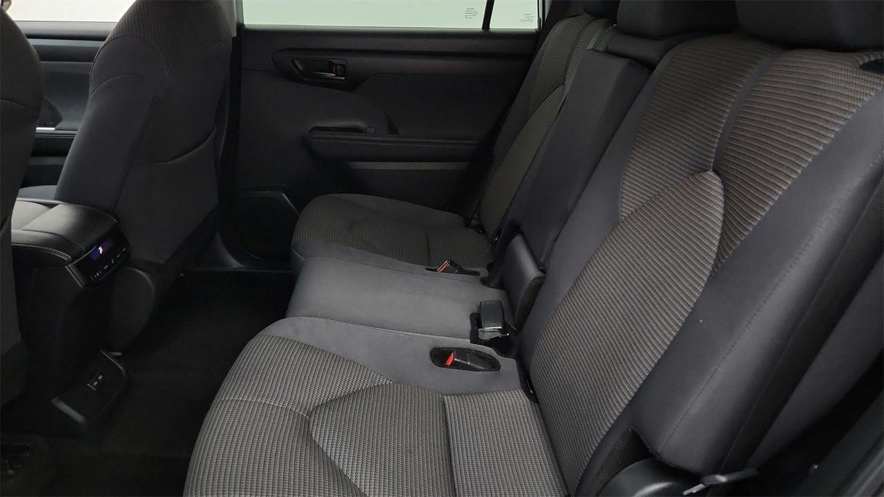 2024 Toyota Highlander LE Fredericksburg VA