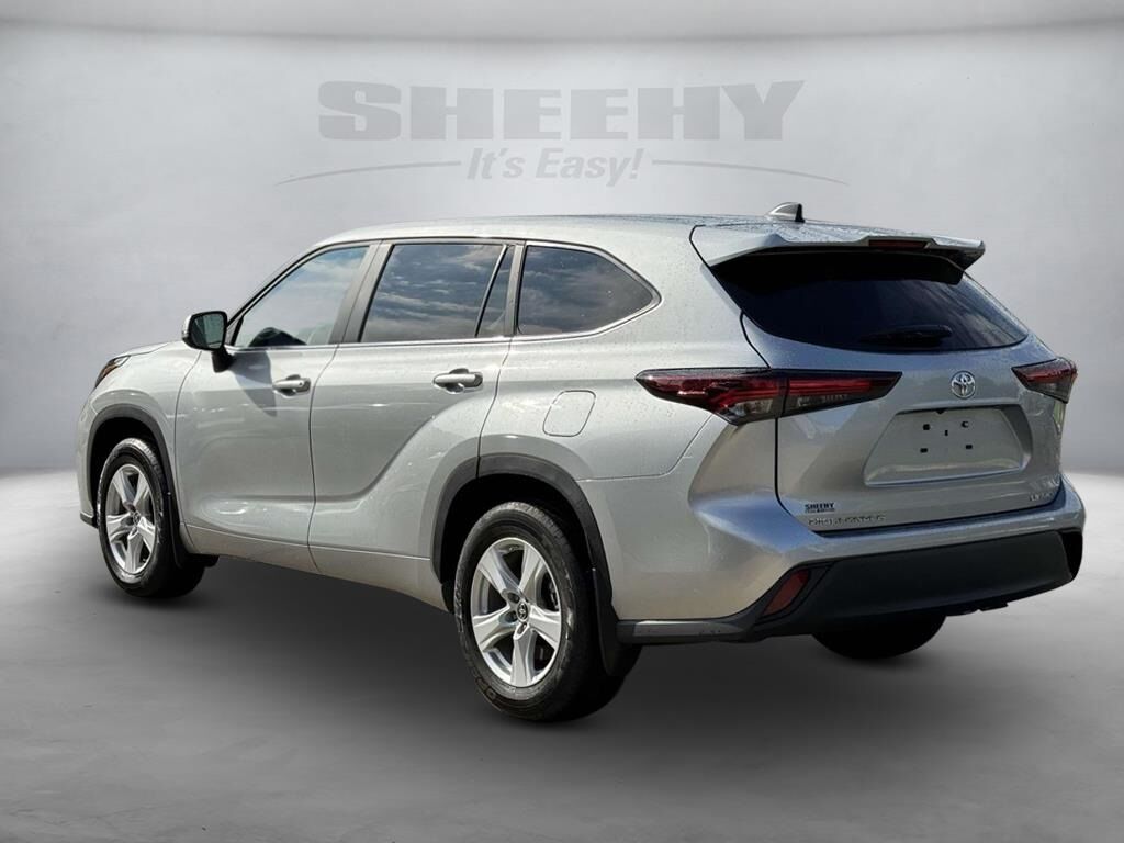 2024 Toyota Highlander LE Fredericksburg VA