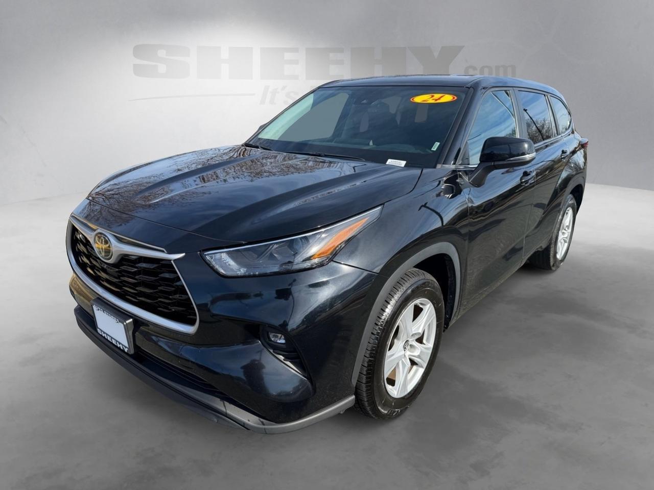 2024 Toyota Highlander LE Stafford VA