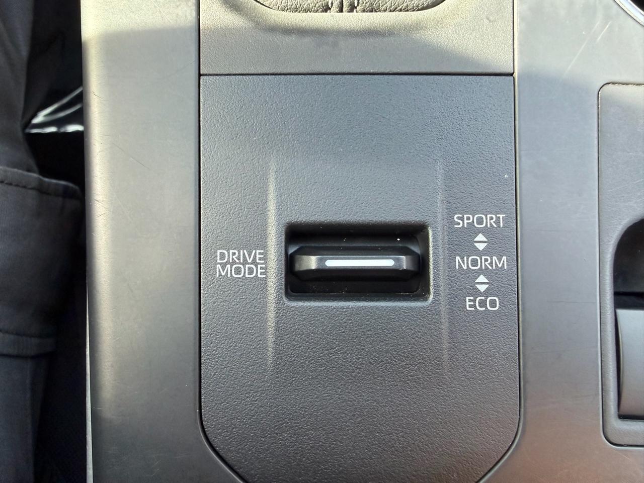 2024 Toyota Highlander LE Stafford VA