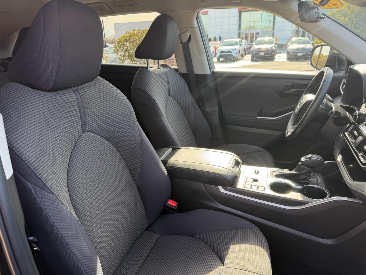 2024 Toyota Highlander LE Stafford VA